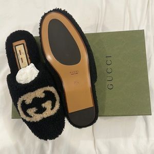 NWT Gucci Merinos GG